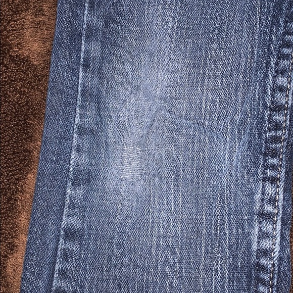 Boys size 5 ripped jeans - Picture 2 of 3
